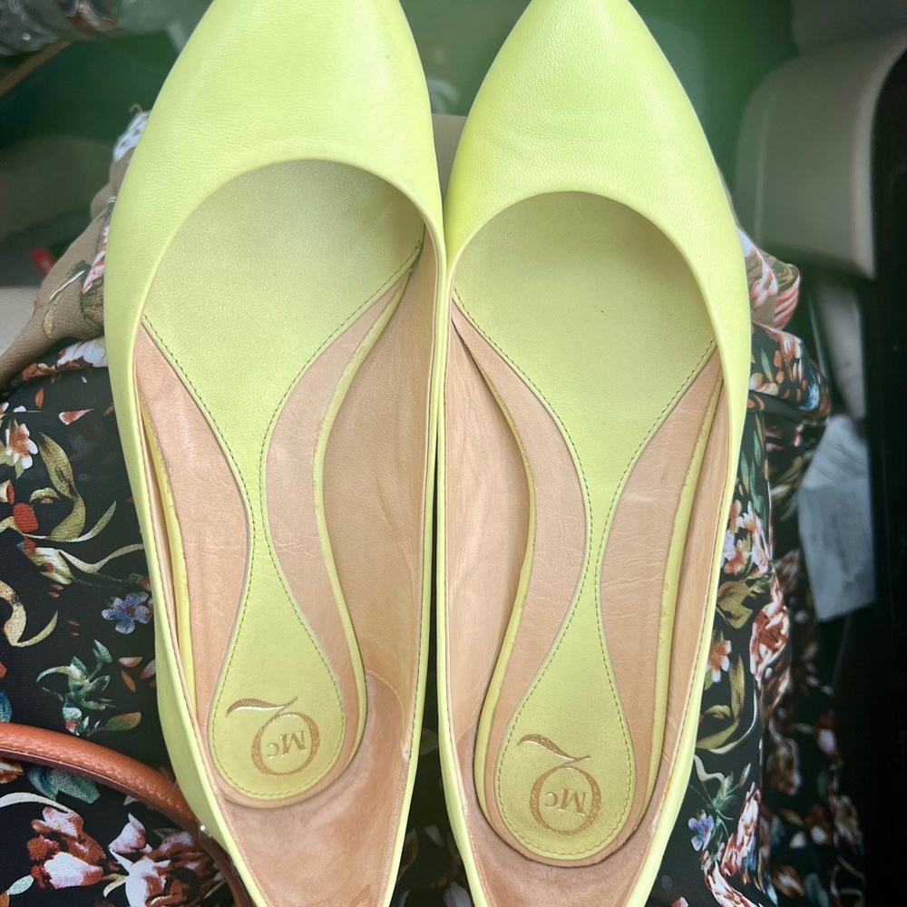 Women's Yellow Flats